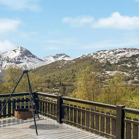 Amazing In With Jacuzzi Feriehus Stranda (More og Romsdal)